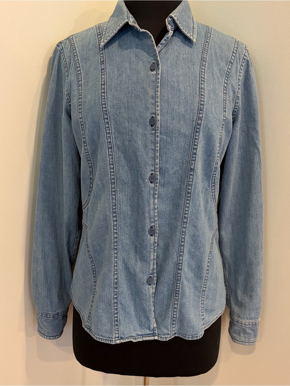 Vintage Liz Claiborne Light Wash Denim Button Up Shirt Womens Approx M